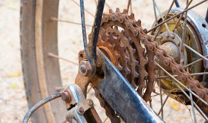 remove rust from bike pedals